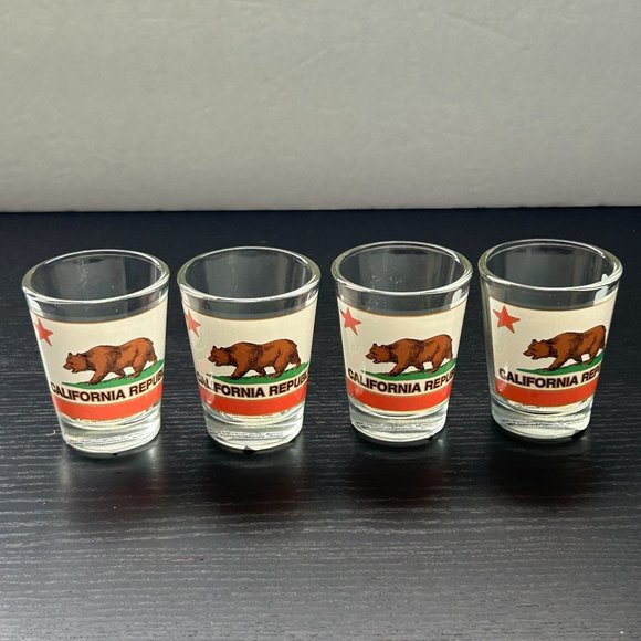 Lot of 4 California Cali Republic‎ Shot Glass Bear Flag Souvenir Decor Gift - Picture 2 of 10